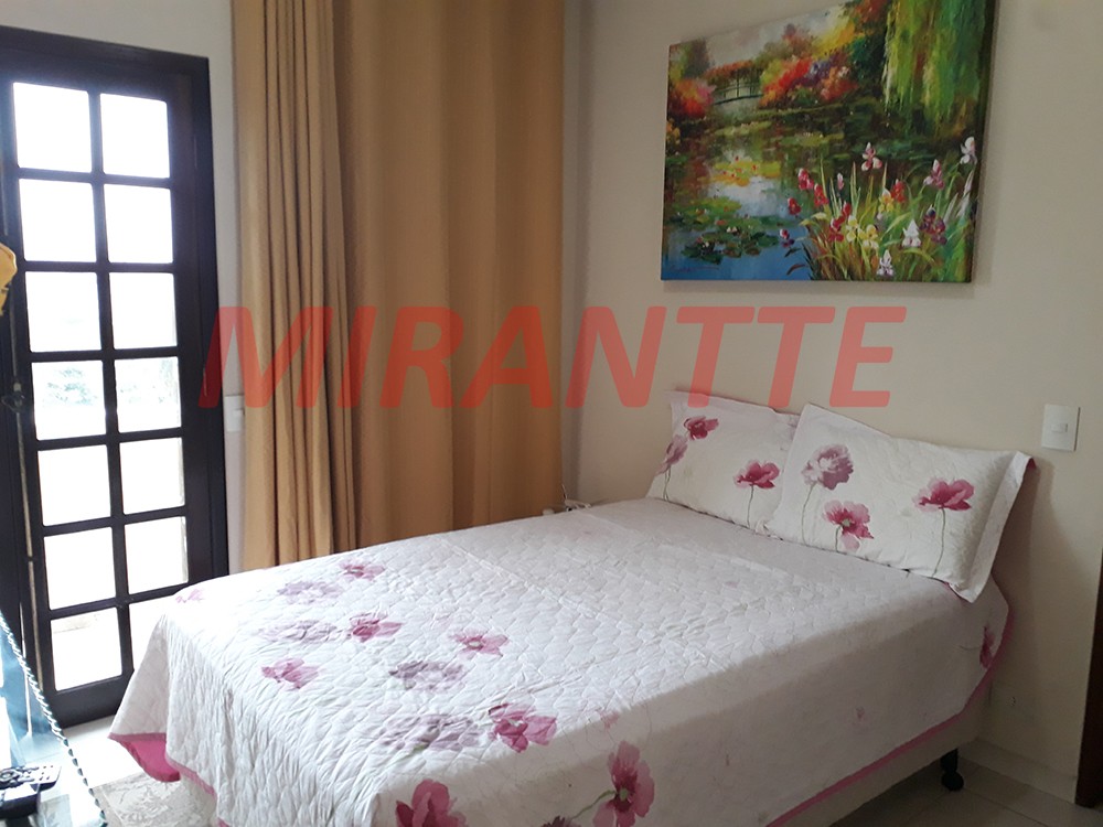 Sobrado de 149m² com 4 quartos em Santa Ines