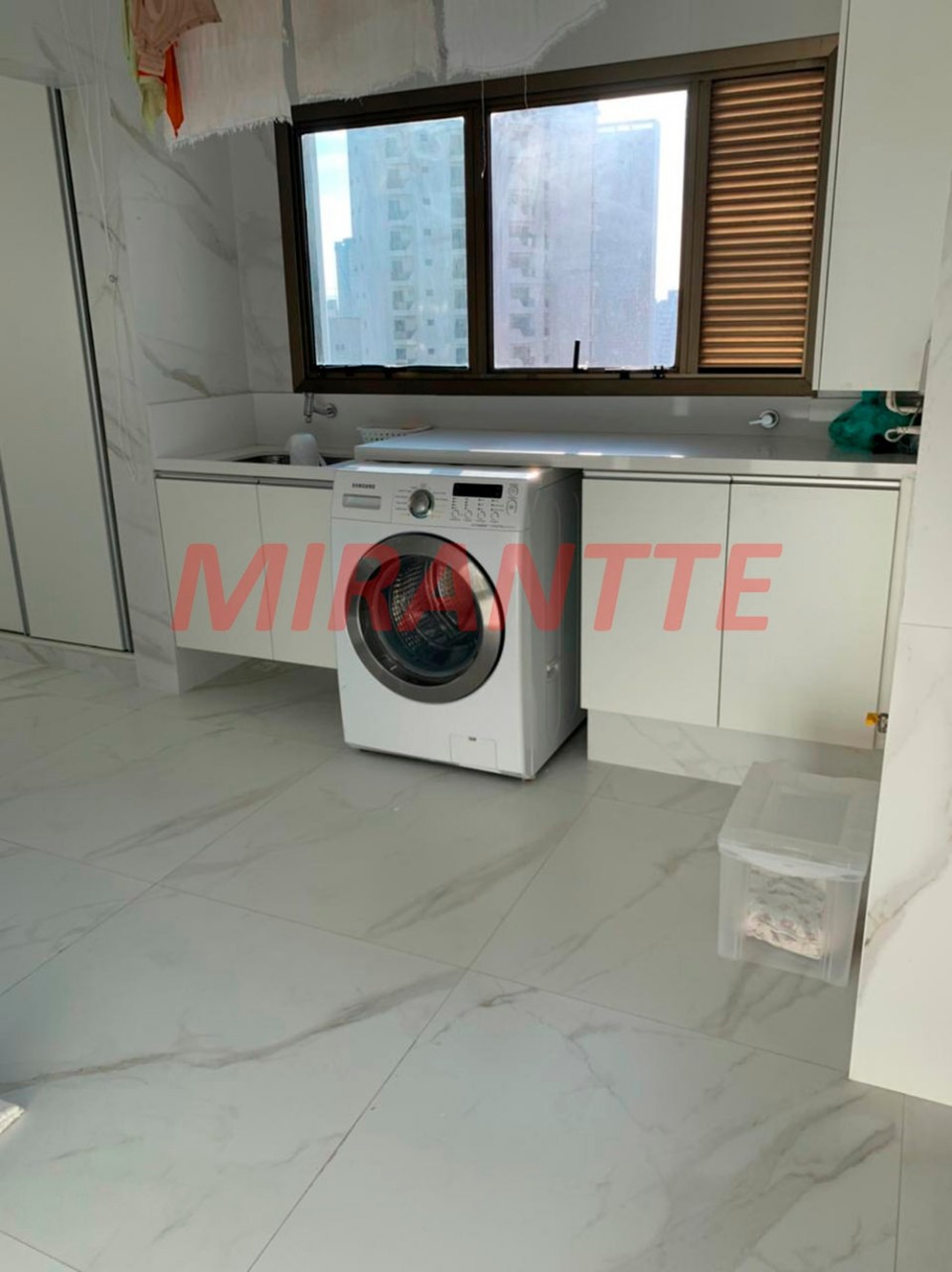 Apartamento de 209m² com 3 quartos em Santana