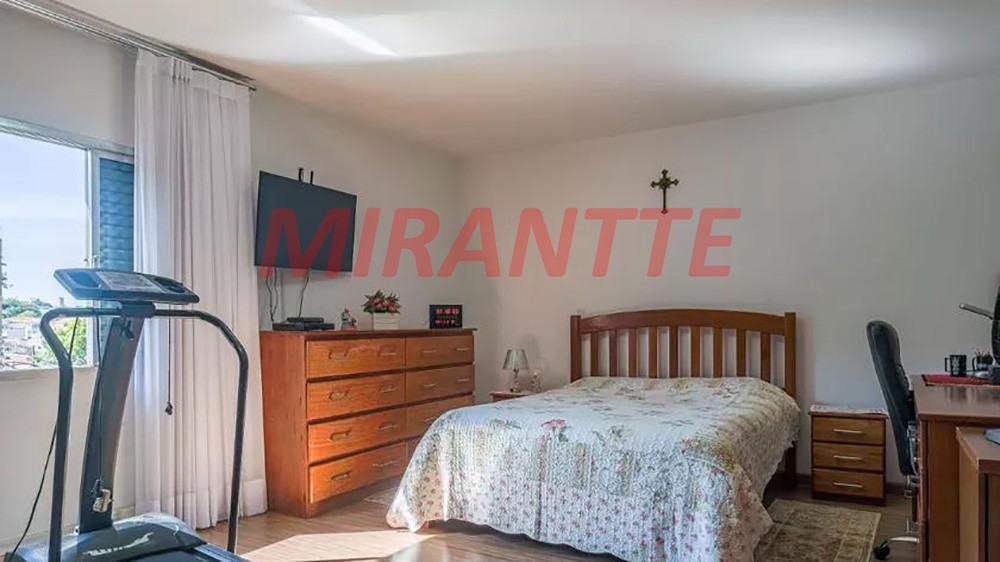 Sobrado de 338m² com 3 quartos em Imirim