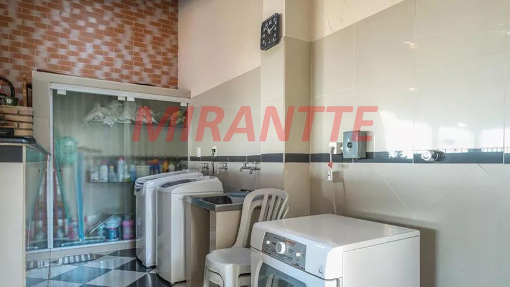 Sobrado de 338m² com 3 quartos em Imirim