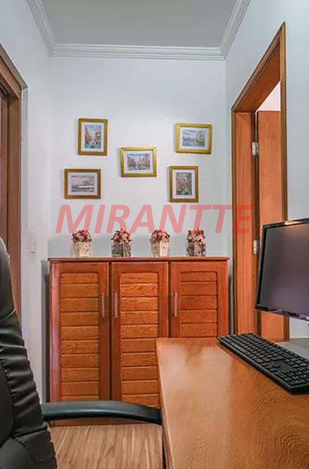 Sobrado de 338m² com 3 quartos em Imirim