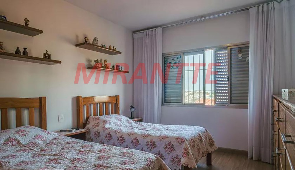 Sobrado de 338m² com 3 quartos em Imirim