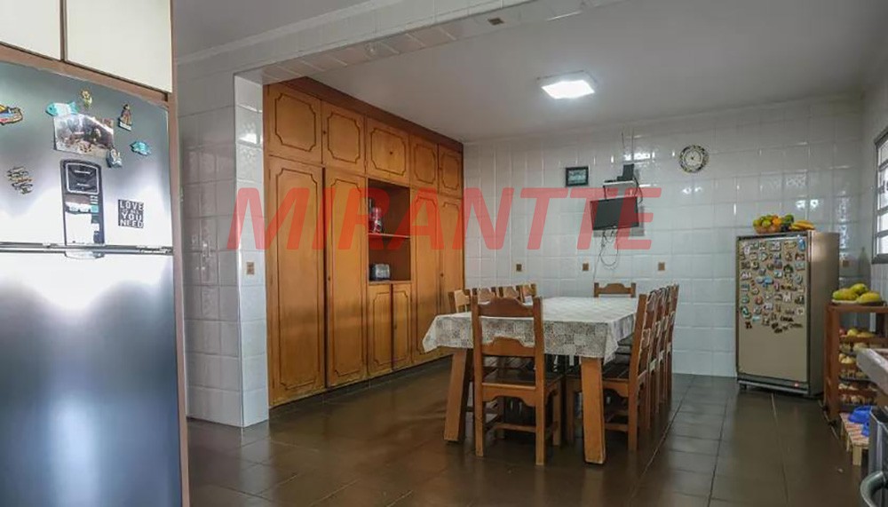 Sobrado de 338m² com 3 quartos em Imirim