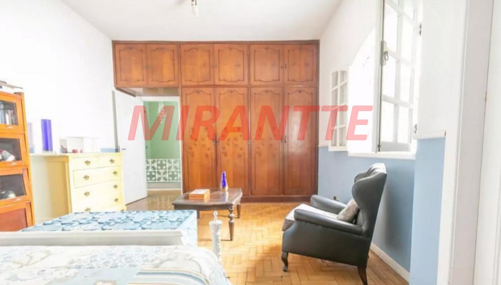 Sobrado de 215m² com 4 quartos em Jardim São Paulo