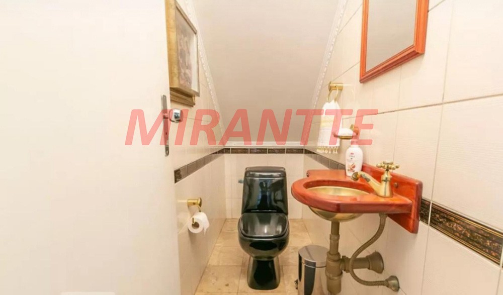 Sobrado de 215m² com 4 quartos em Jardim São Paulo