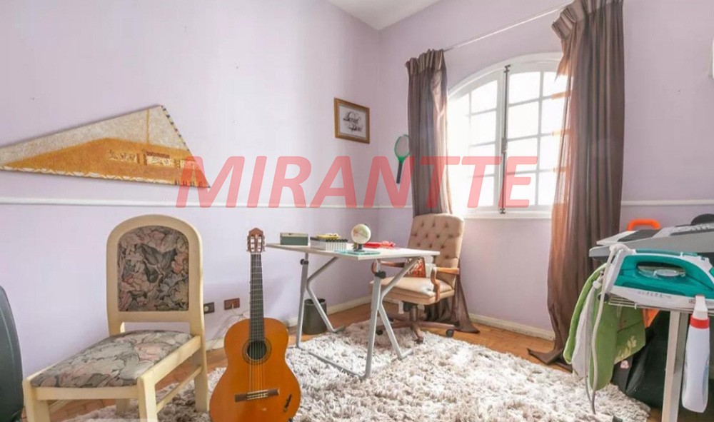 Sobrado de 215m² com 4 quartos em Jardim São Paulo