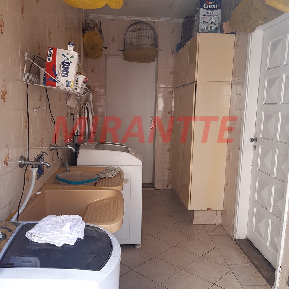 Sobrado de 179m² com 3 quartos em Vila Gustavo