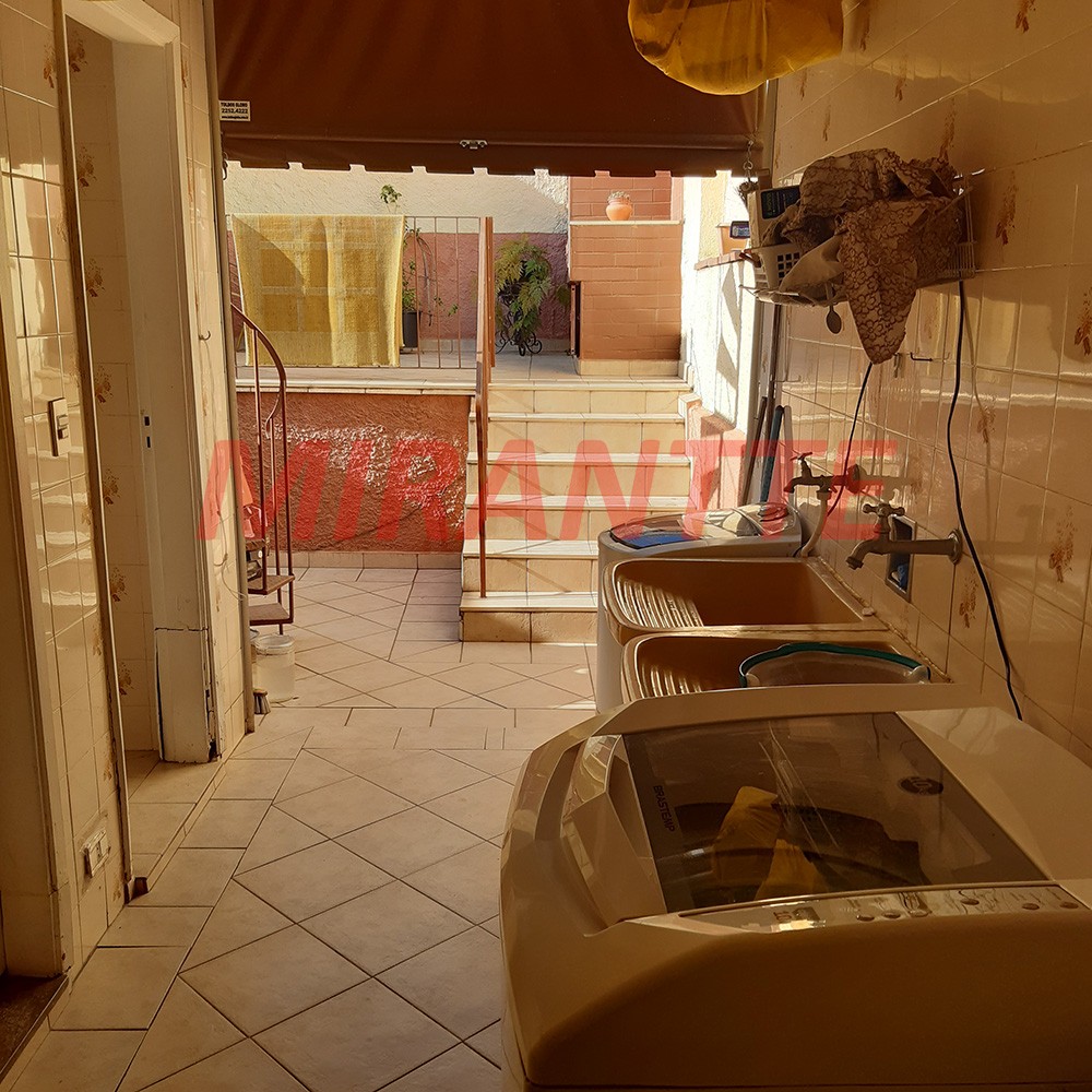 Sobrado de 179m² com 3 quartos em Vila Gustavo