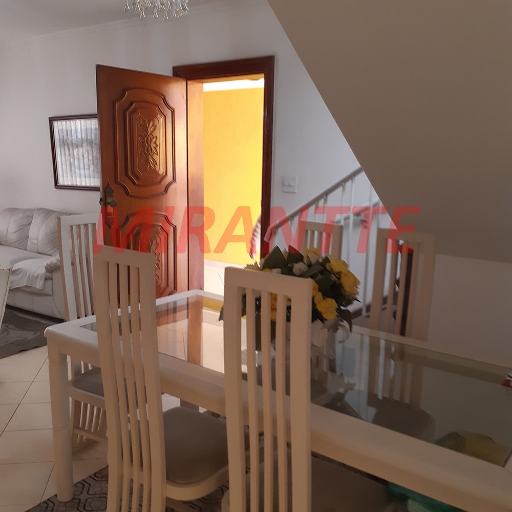 Sobrado de 179m² com 3 quartos em Vila Gustavo