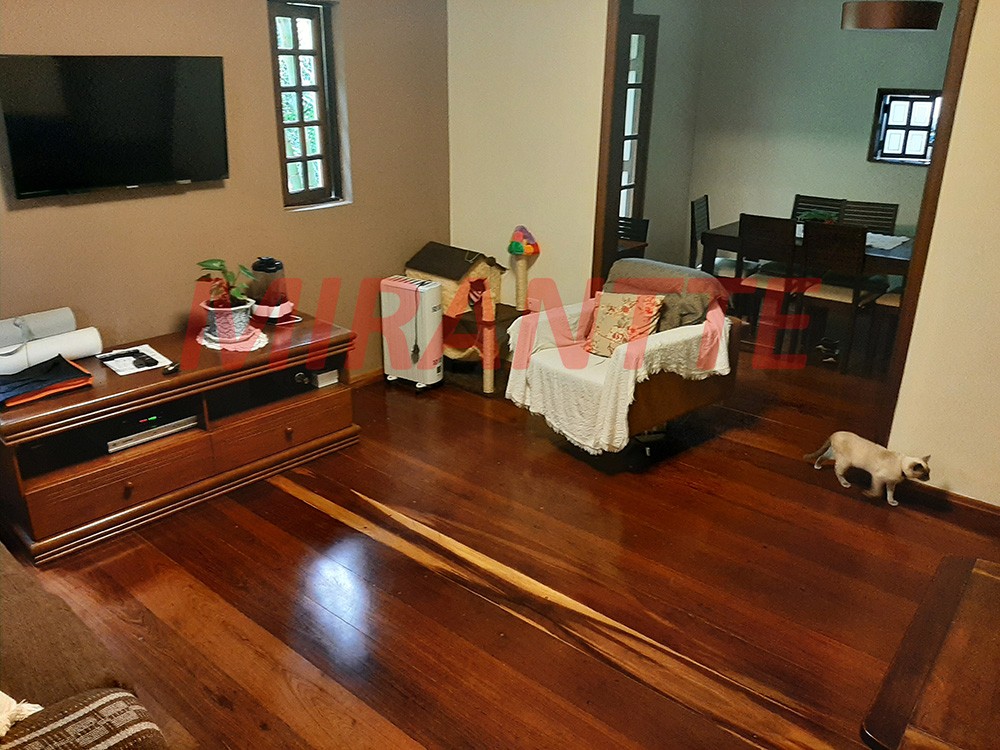 Casa terrea de 128m² com 3 quartos em Vila Amalia