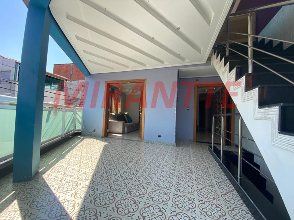 Sobrado de 450m² com 4 quartos em Tremembe