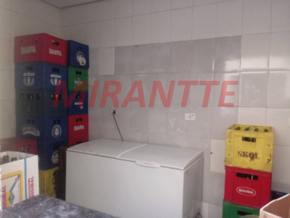 Comercial de 408m² em Água Branca