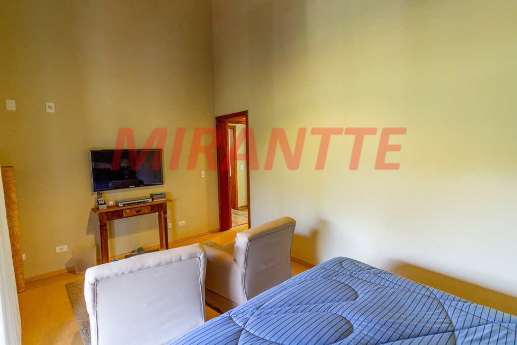 Sobrado de 450m² com 3 quartos em Serra Da Cantareira