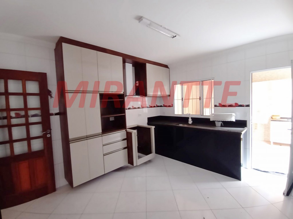 Sobrado de 125m² com 3 quartos em Jardim Cocaia