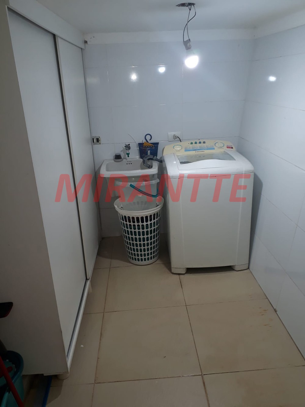 Sobrado de 180m² em Parque Vitória