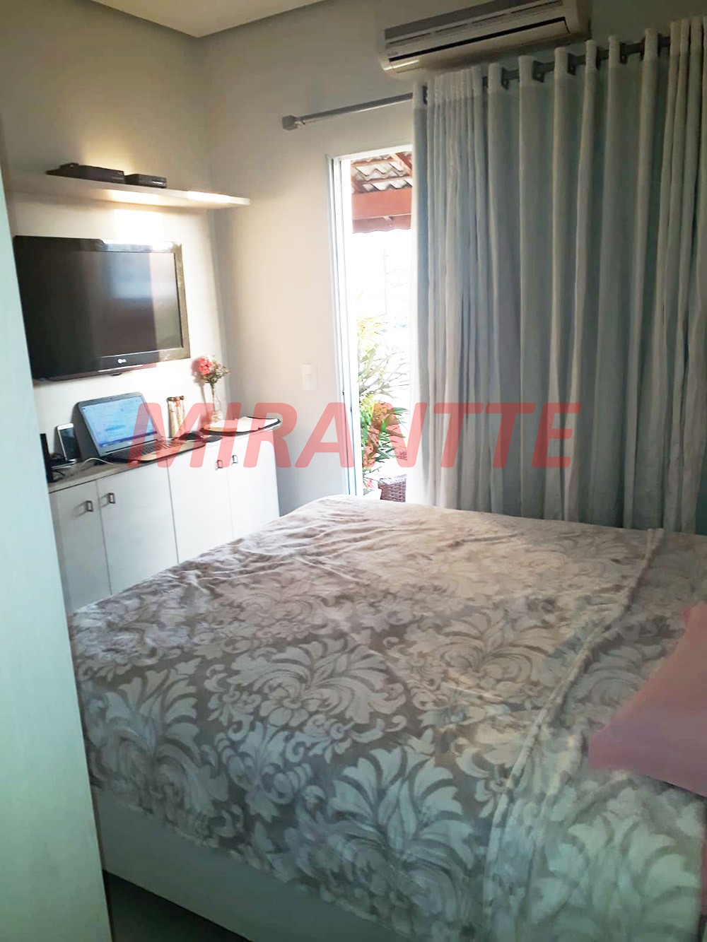 Sobrado de 180m² em Parque Vitória