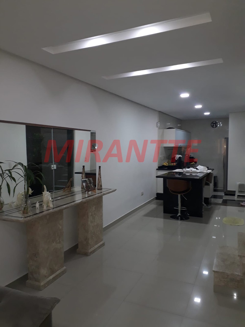 Sobrado de 180m² em Parque Vitória