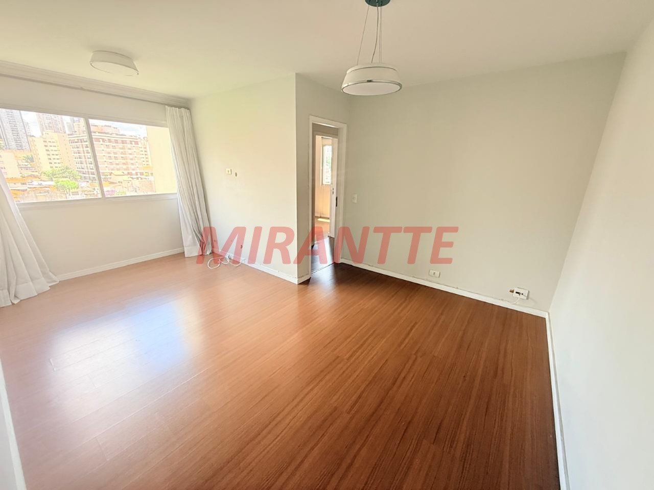 Apartamento de 65m² com 2 quartos em Santana