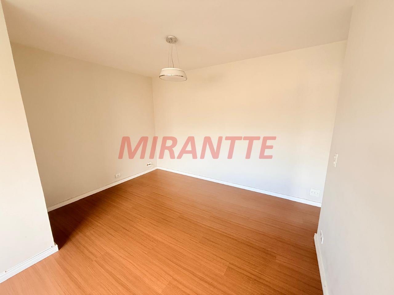 Apartamento de 65m² com 2 quartos em Santana