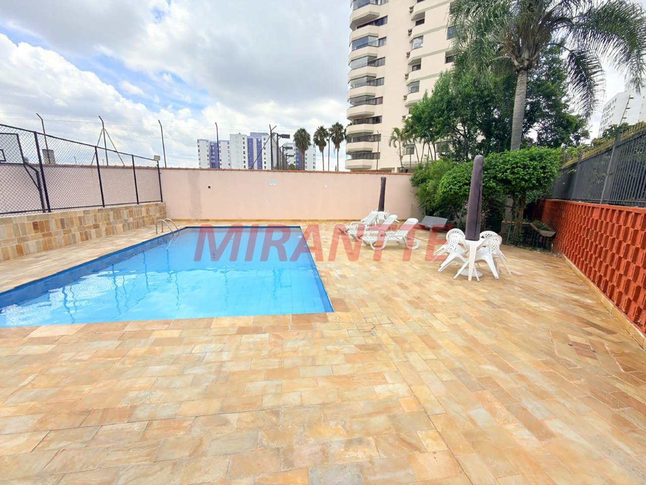 Apartamento de 65m² com 2 quartos em Santana