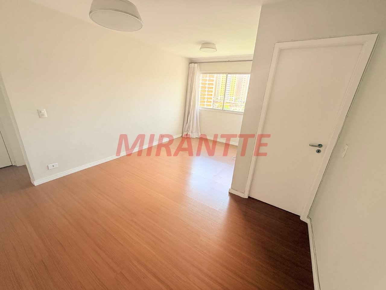 Apartamento de 65m² com 2 quartos em Santana