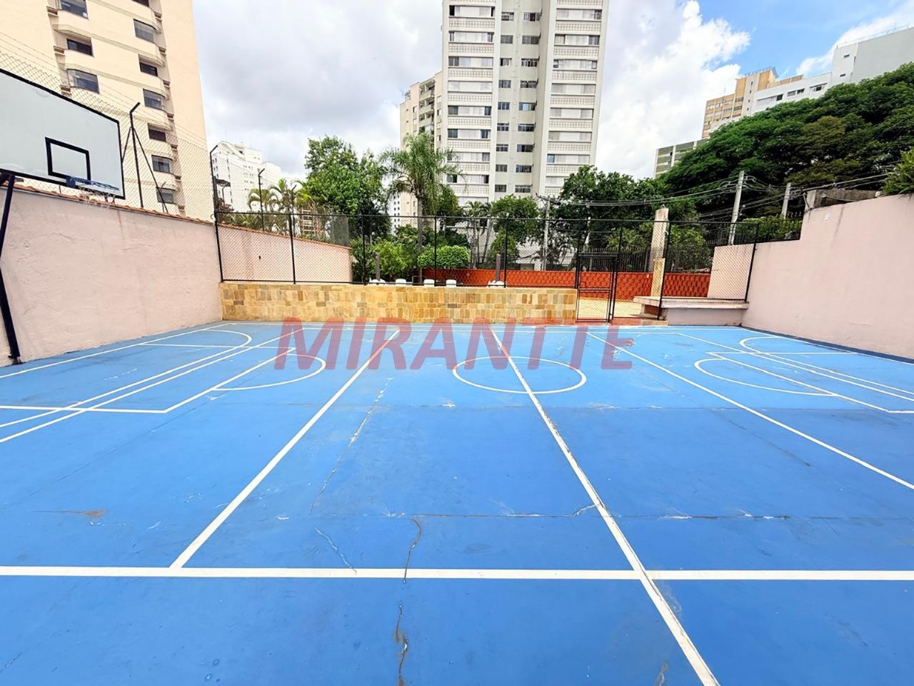 Apartamento de 65m² com 2 quartos em Santana