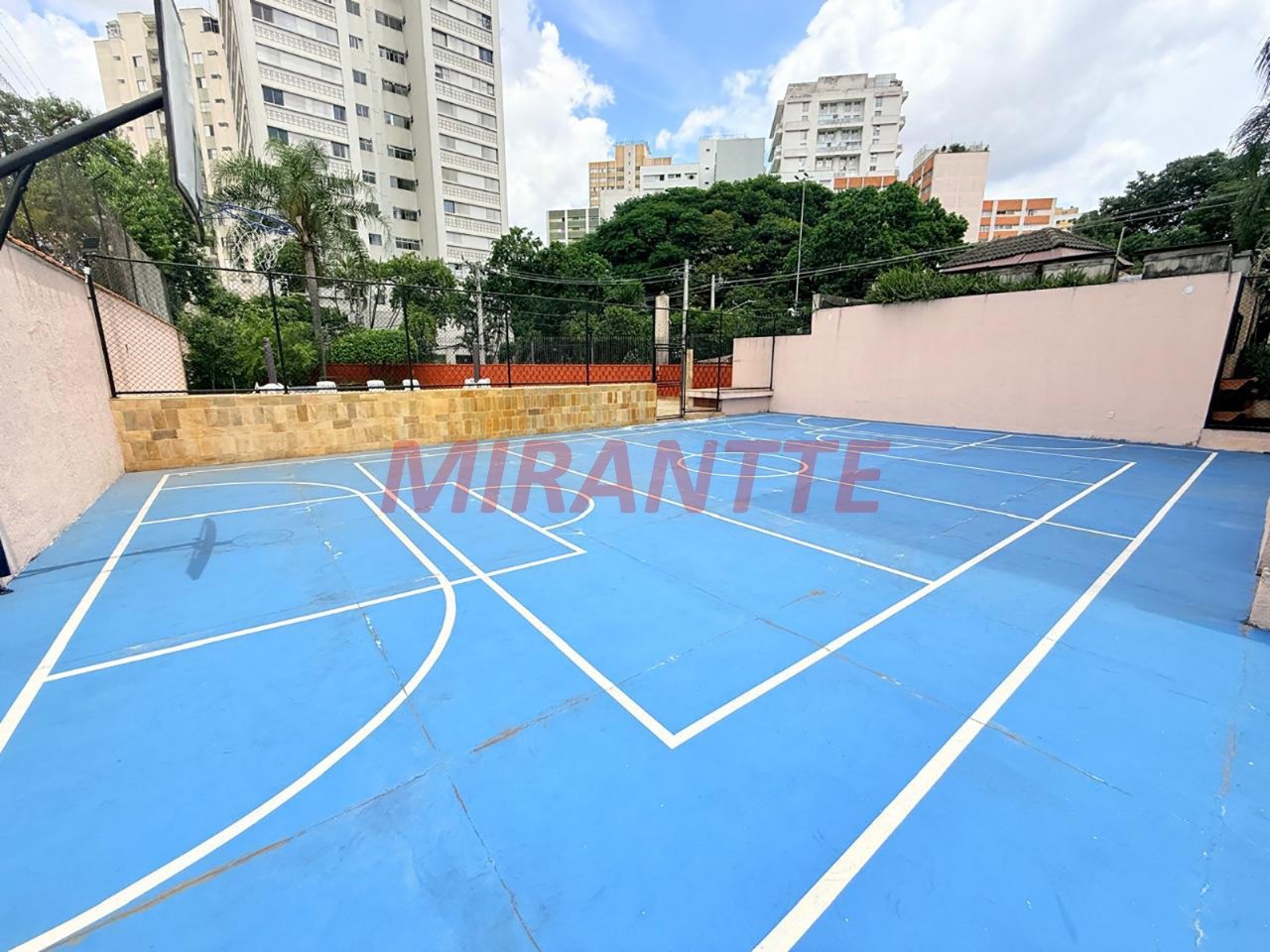 Apartamento de 65m² com 2 quartos em Santana
