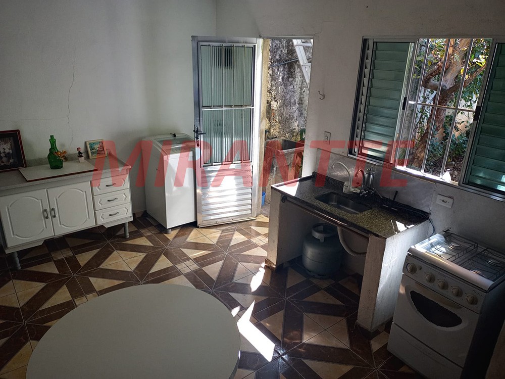 Casa terrea de 70m² com 3 quartos em Chora Menino