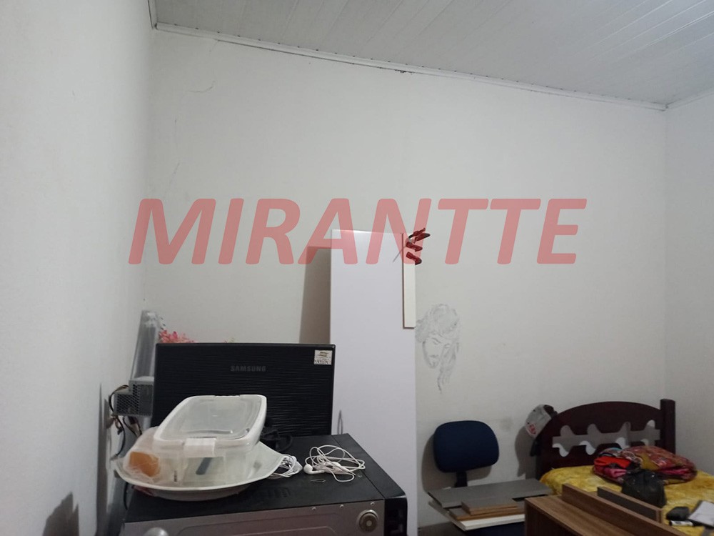 Casa terrea de 70m² com 3 quartos em Chora Menino