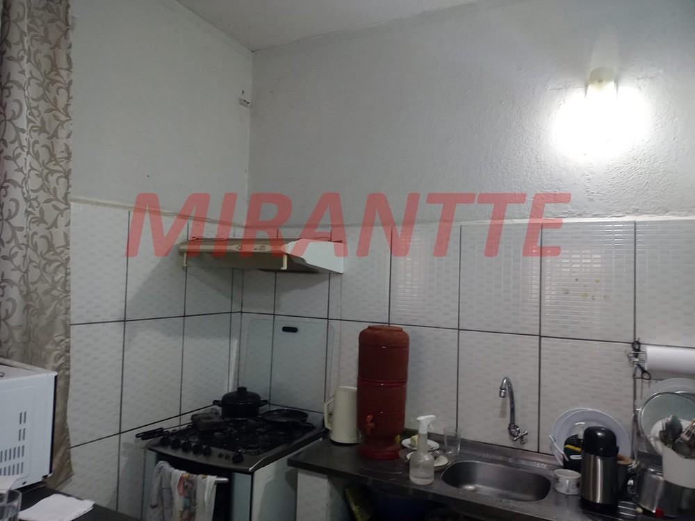 Casa terrea de 70m² com 3 quartos em Chora Menino