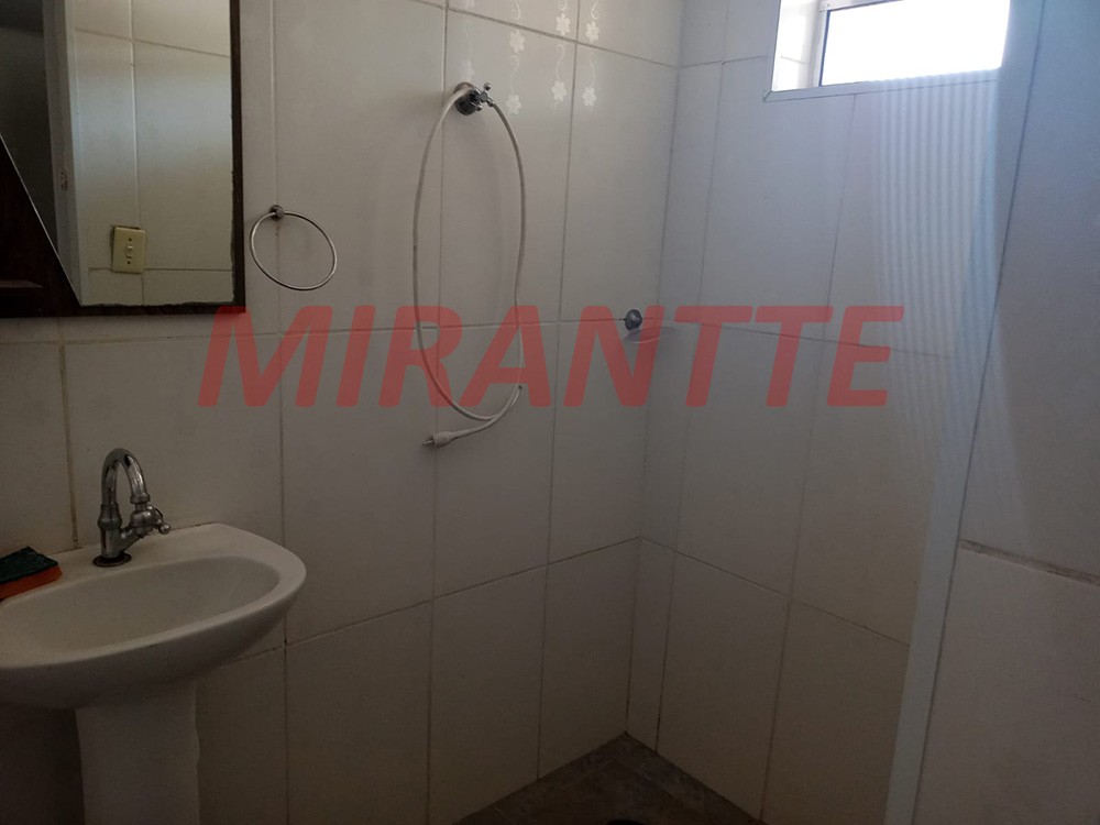 Casa terrea de 70m² com 3 quartos em Chora Menino