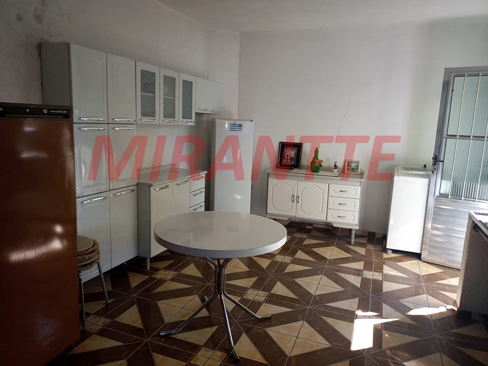 Casa terrea de 70m² com 3 quartos em Chora Menino
