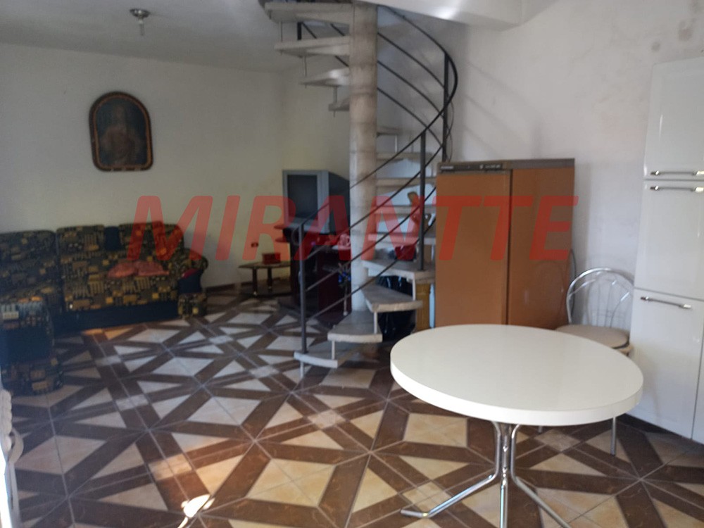 Casa terrea de 70m² com 3 quartos em Chora Menino
