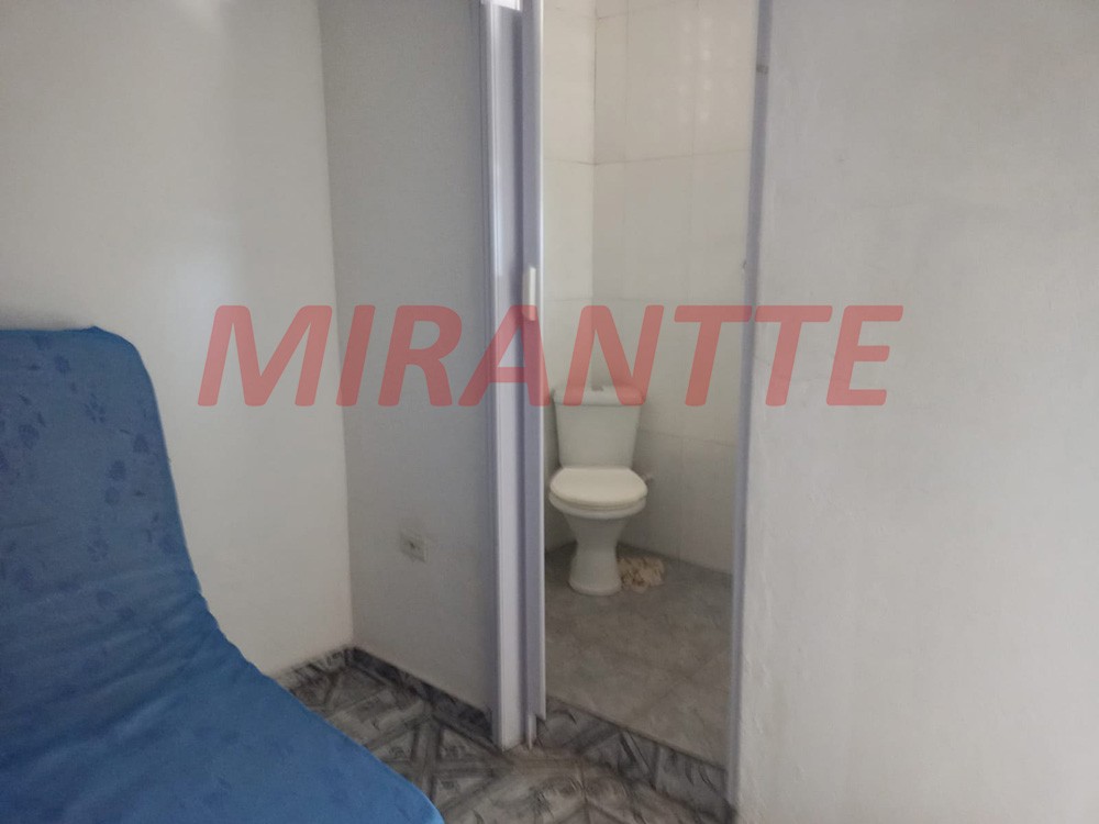 Casa terrea de 70m² com 3 quartos em Chora Menino