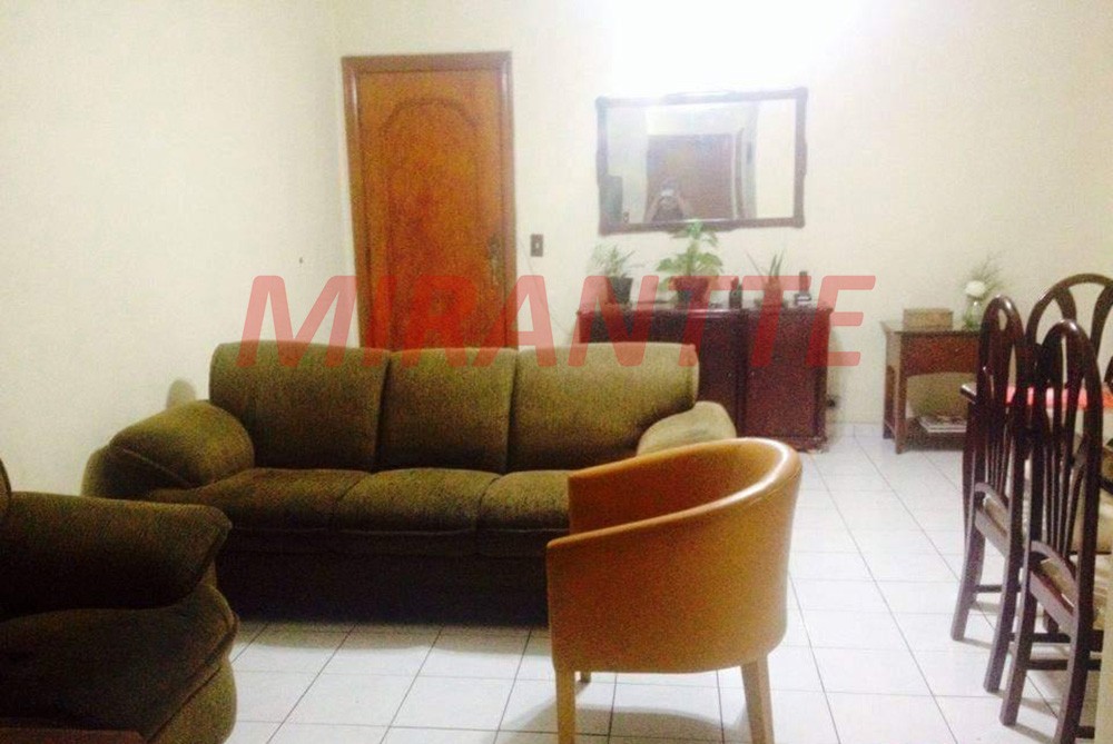 Apartamento de 80m² com 3 quartos em Vila Galvão