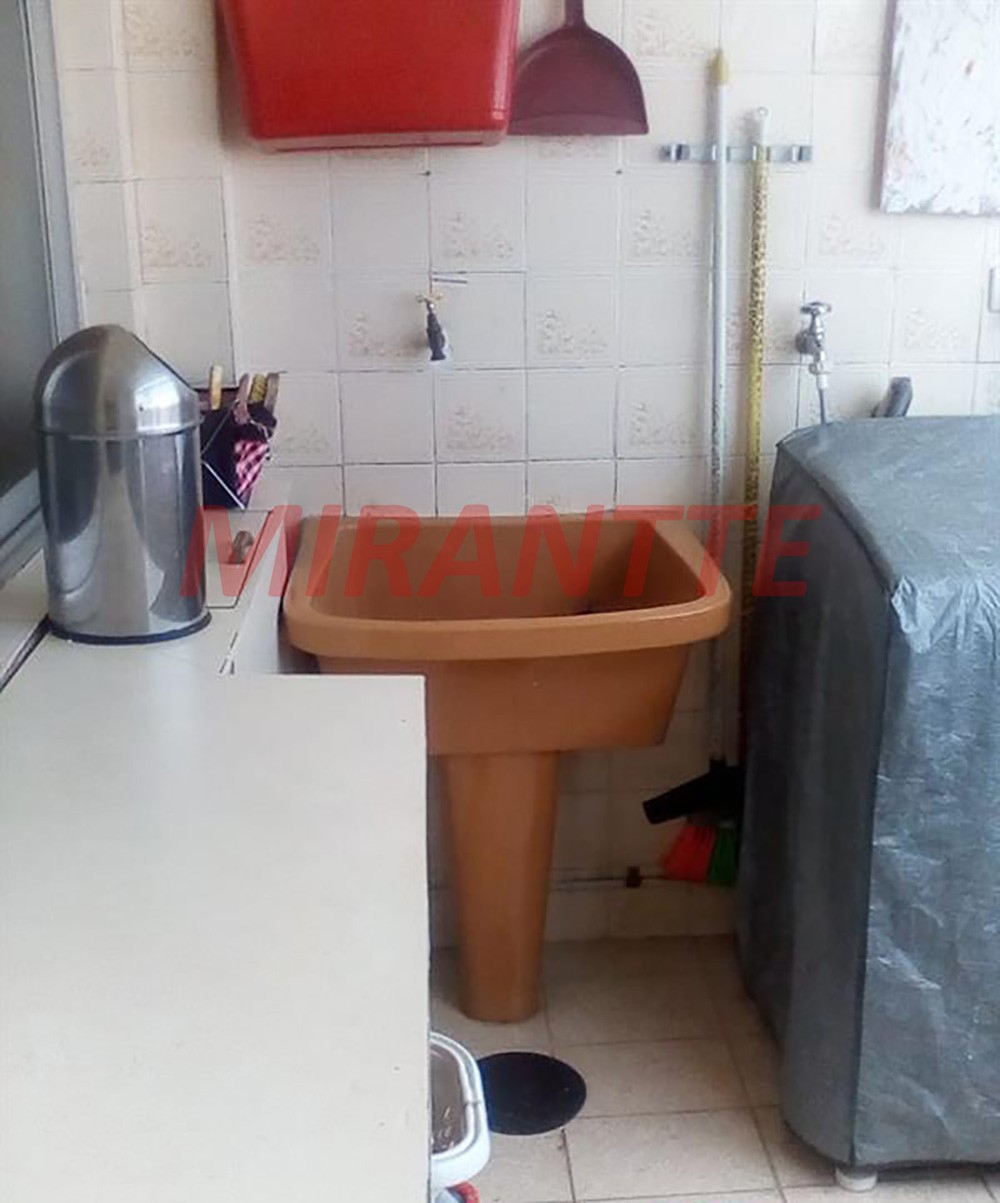 Apartamento de 80m² com 3 quartos em Vila Galvão