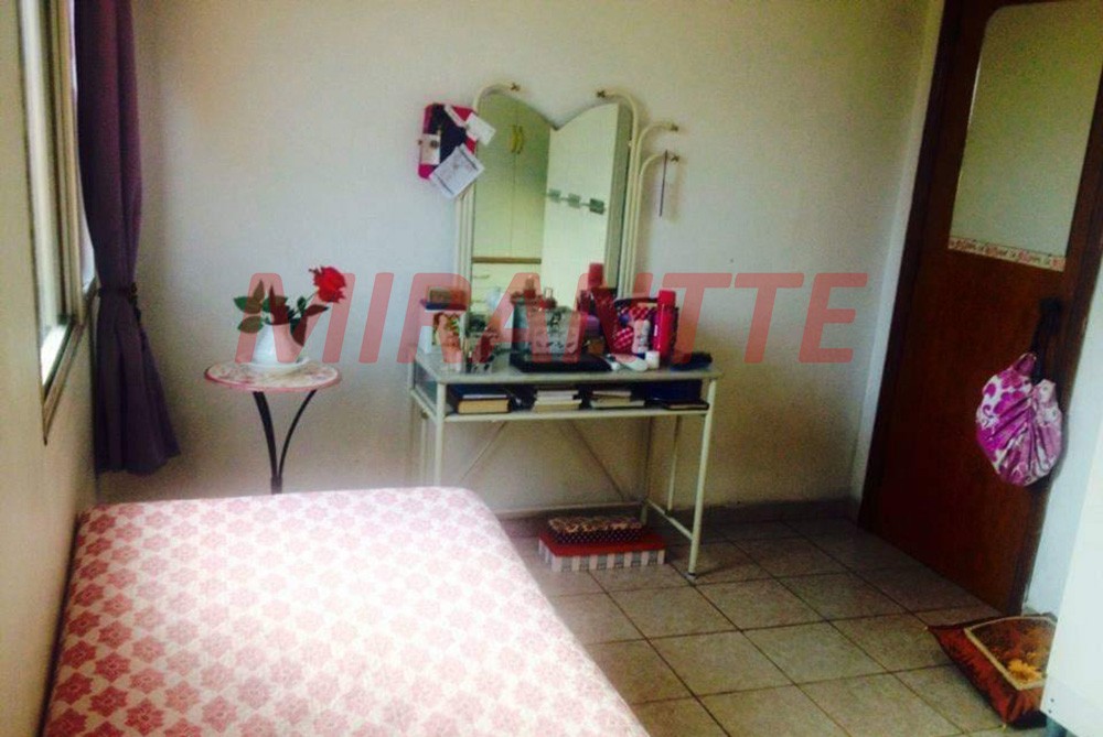Apartamento de 80m² com 3 quartos em Vila Galvão