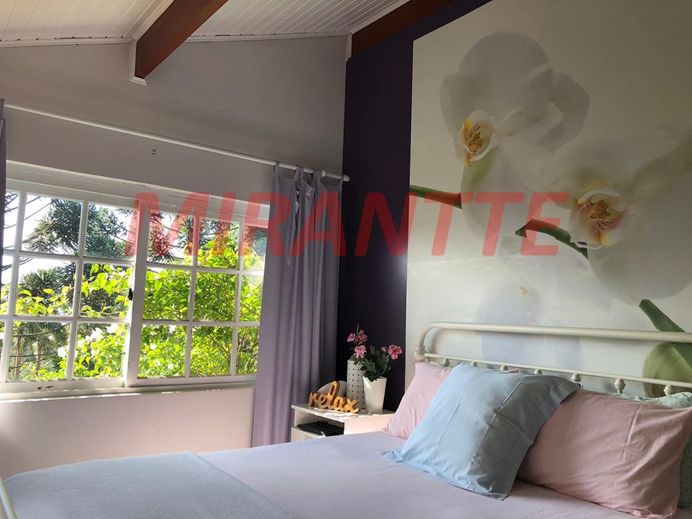Casa terrea de 240m² com 3 quartos em Serra Da Cantareira