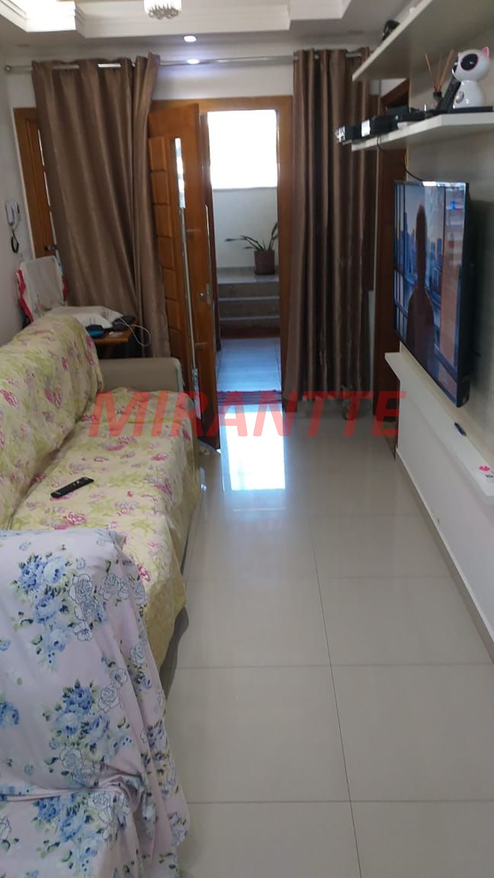 Sobrado de 160m² com 4 quartos em Vila Mazzei