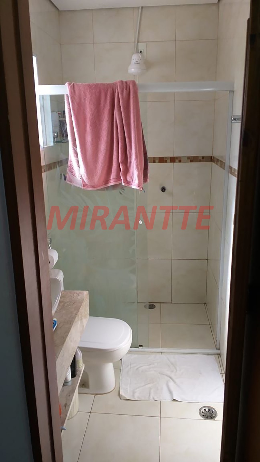 Sobrado de 160m² com 4 quartos em Vila Mazzei