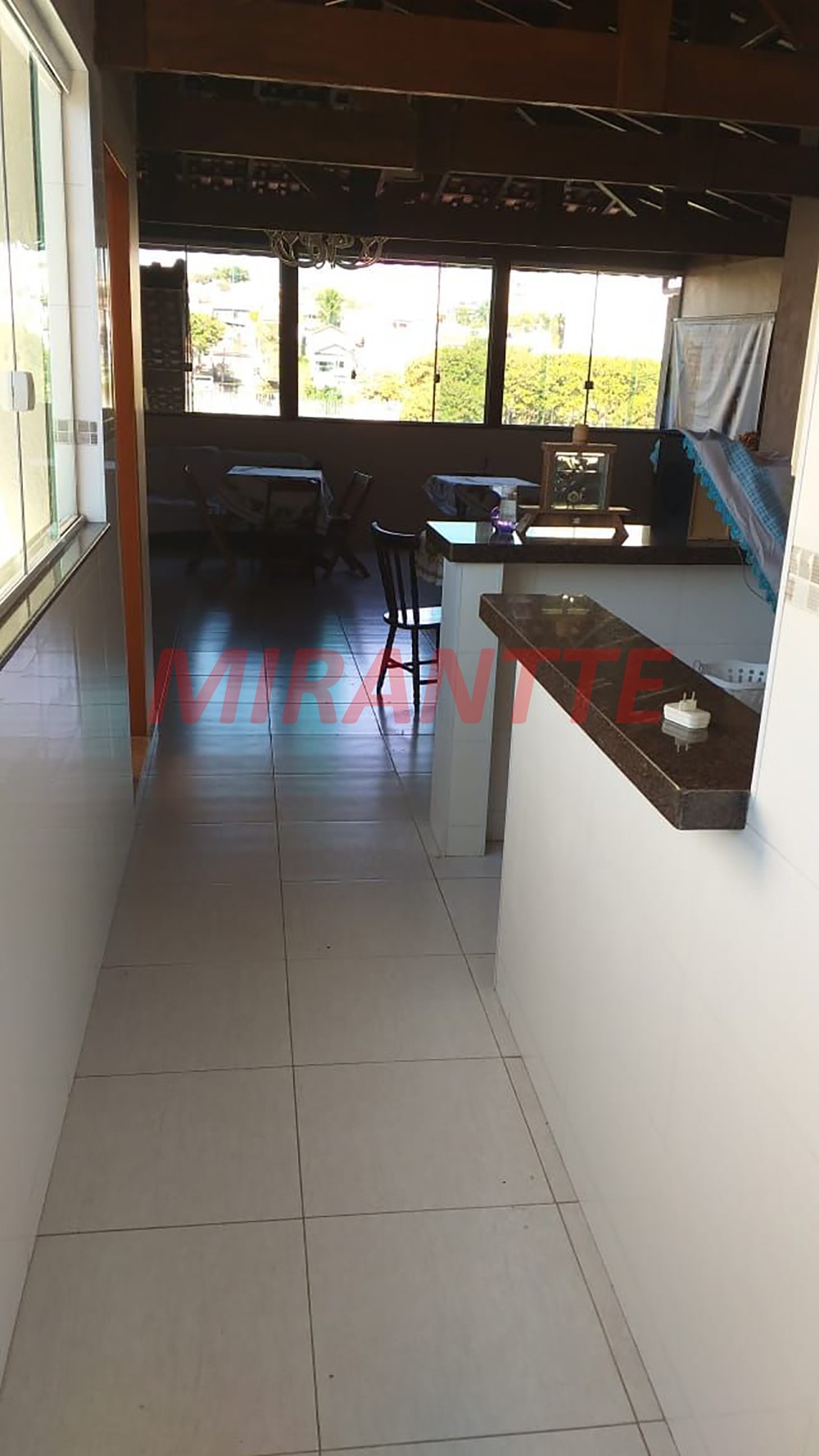 Sobrado de 160m² com 4 quartos em Vila Mazzei