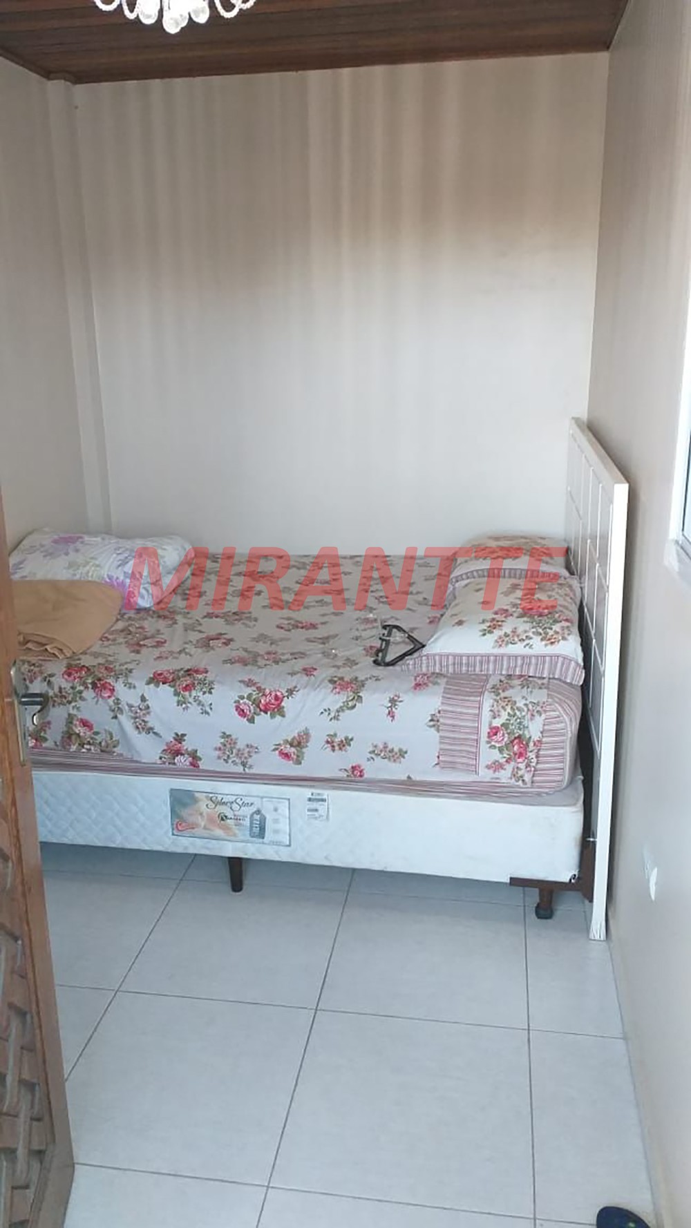 Sobrado de 160m² com 4 quartos em Vila Mazzei
