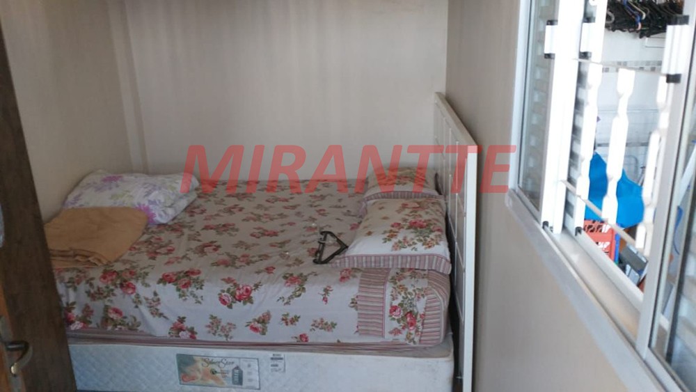 Sobrado de 160m² com 4 quartos em Vila Mazzei