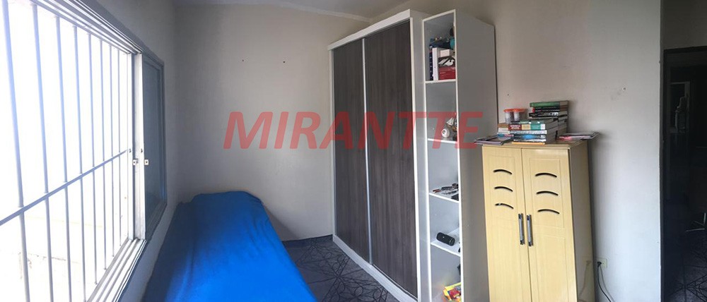 Casa terrea de 180m² com 3 quartos em Vila Leonor