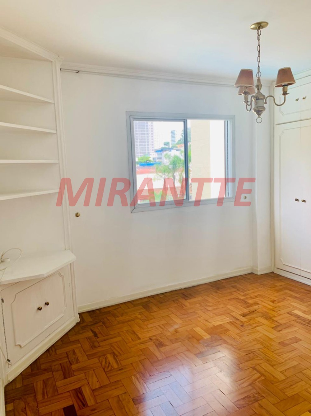 Apartamento de 1.1m² com 3 quartos em Santana
