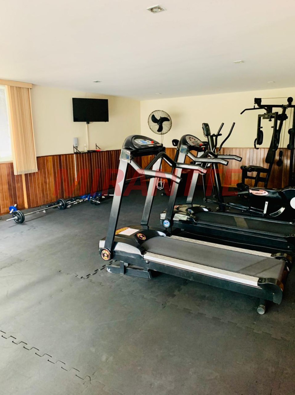Apartamento de 1.1m² com 3 quartos em Santana