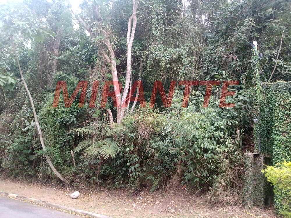 Terreno de 1220m² em Serra Da Cantareira