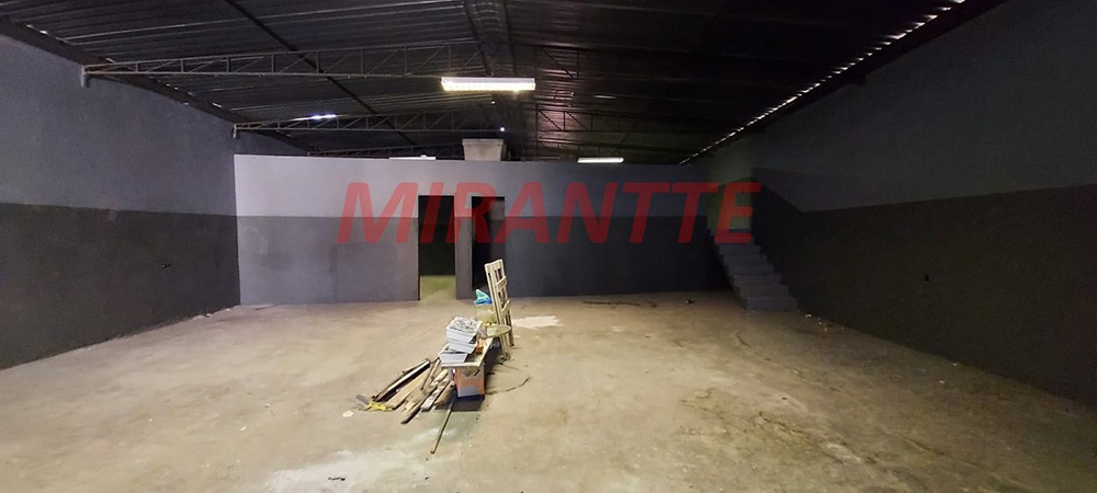 Comercial de 780m² em Vila Paulistania
