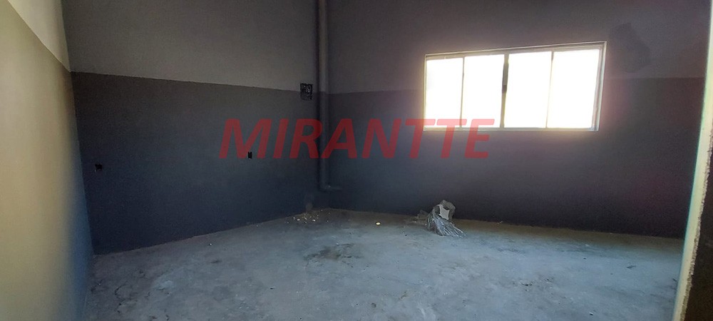 Comercial de 780m² em Vila Paulistania