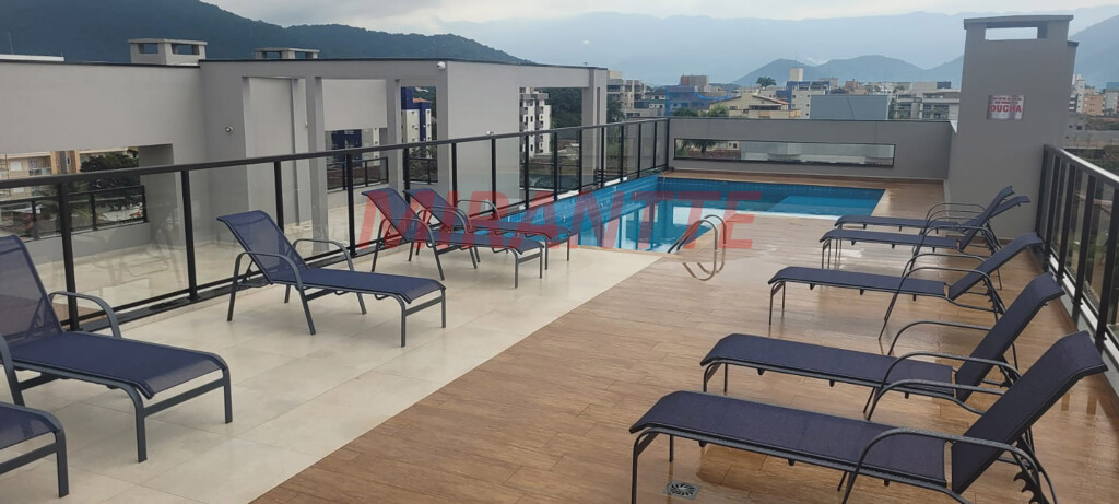 Apartamento de 87m² com 2 quartos em CENTRO